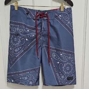 Stylish Blue Paisley Bandana Men's Swim Board Shorts